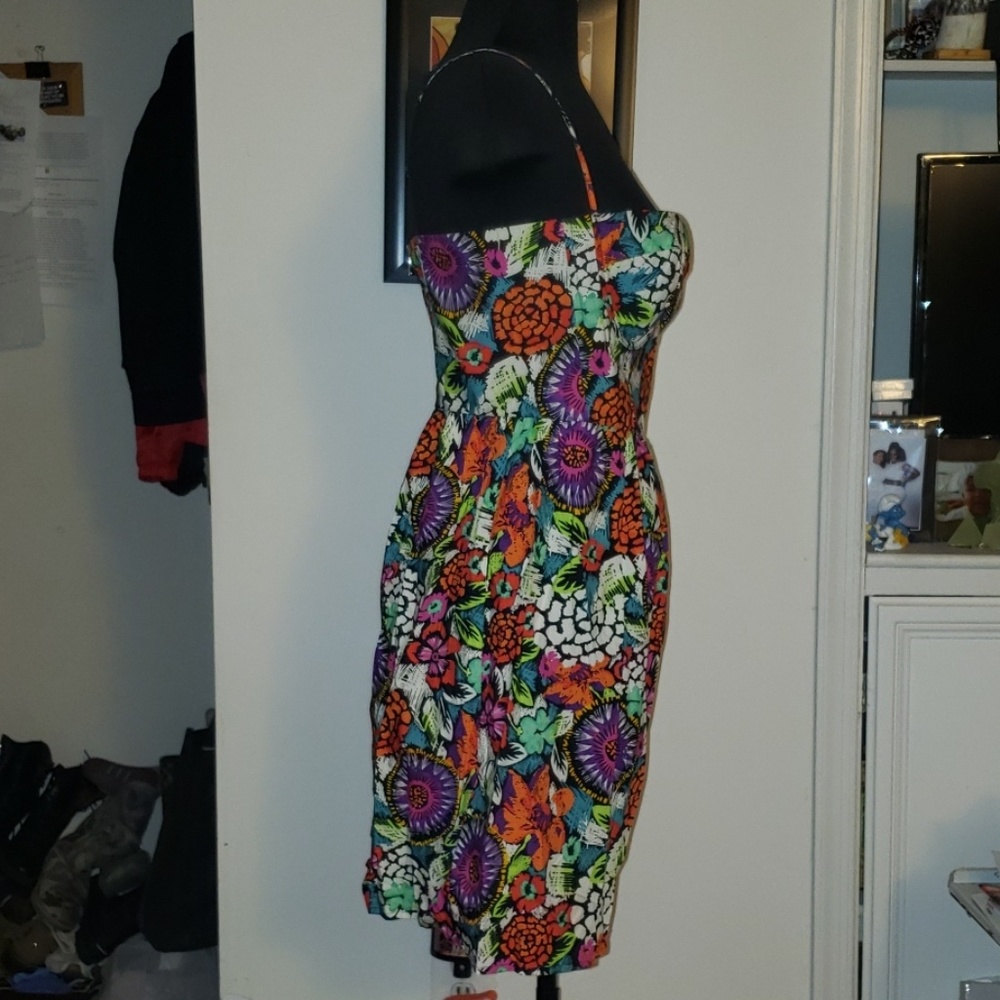 Dress - Picture 2 of 5